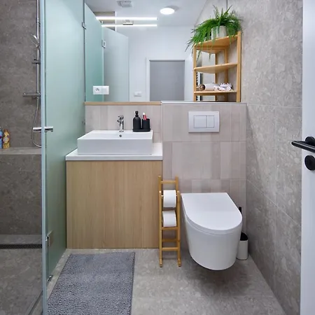 Stylish In Wine Town Apartment