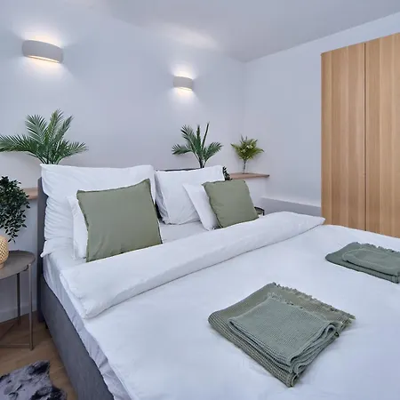 Stylish In Wine Town Apartment *